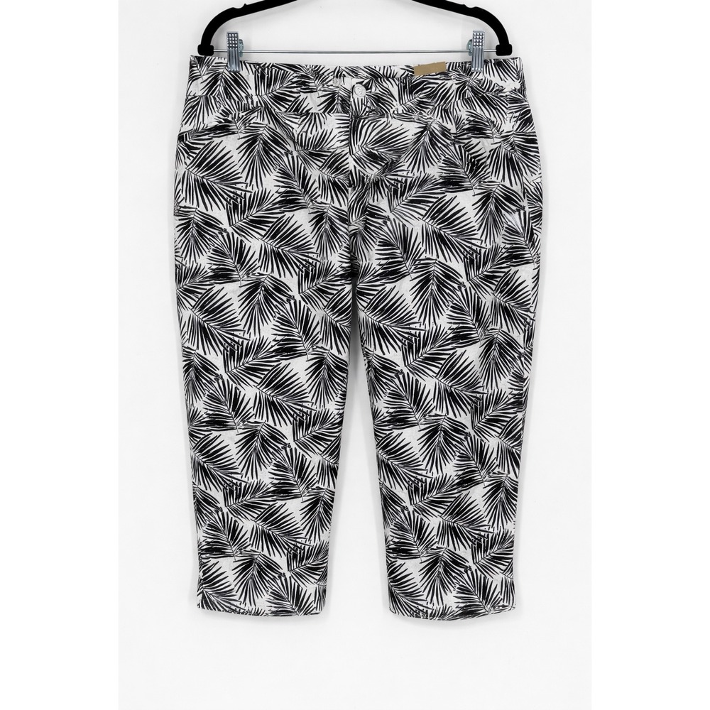 NWT Chico's Josie Slim Capri XL Size 3 Black White Palm Print Cropped Tropical